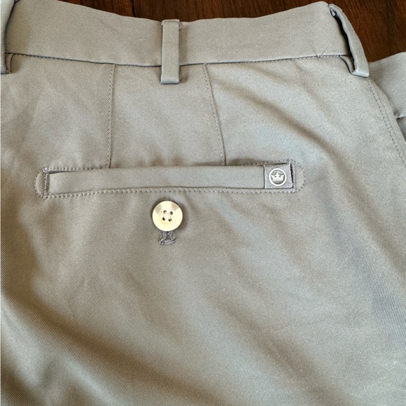 Peter Millar, Performance Golf Shorts, Men’s 35 in, Gray - Picture 3 of 5
